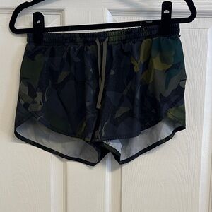 Old Navy Active Women's Camouflage Running Shorts